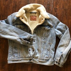 Levi’s Original Sherpa Trucker Jacket